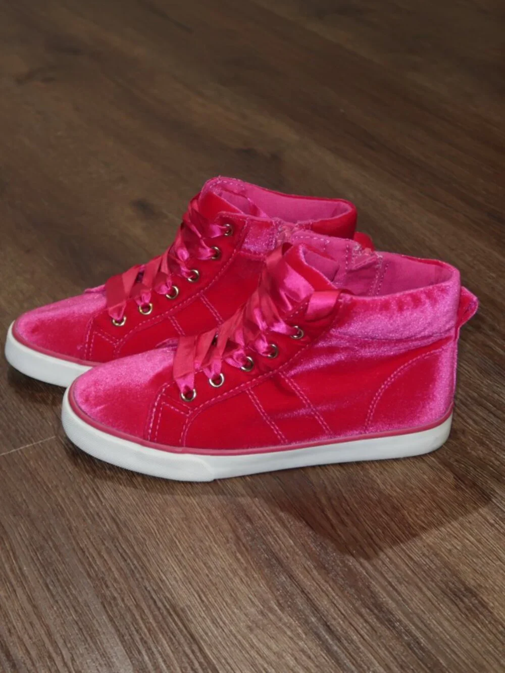 Girls Gymboree Bright Pink Velvet Ribbon Lace Zip Side High Top Sneakers 1 Youth